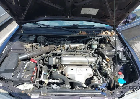 1997 Honda Accord Se from USA, damaged, VIN 1HGCD5605VA198390